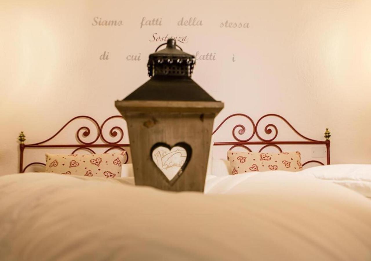 Le Coeur Du Pont Hotel Donnaz Buitenkant foto